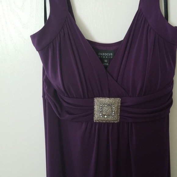 Dress - Picture 2 of 2